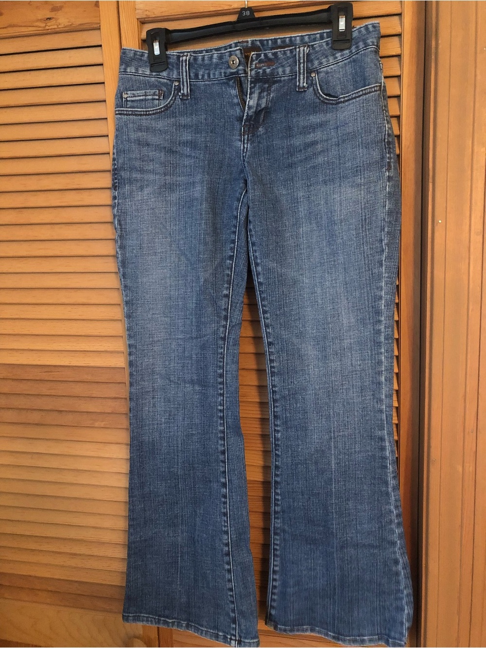 Aeropostale 3/4 Short juniors Women's Medium Flare Jeans
